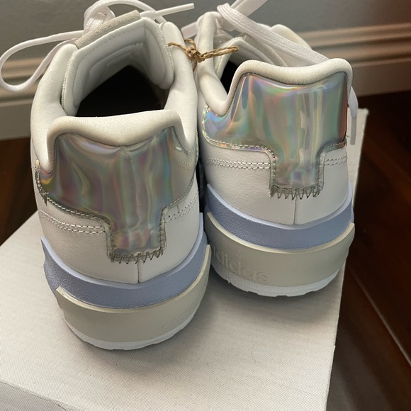 Adidas POSTMOVE SE SHOES H03744 SUPER CUSHIONY - Picture 11 of 13